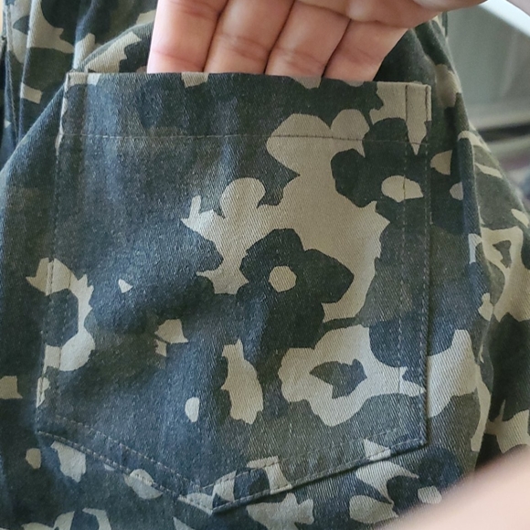 Anthropologie Amadi Green Camo Floral High Rise Pants Medium - Picture 12 of 12